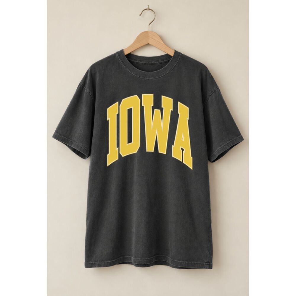 NWT Iowa Hawkeyes Pepper Comfort Colors T-Shirt, M